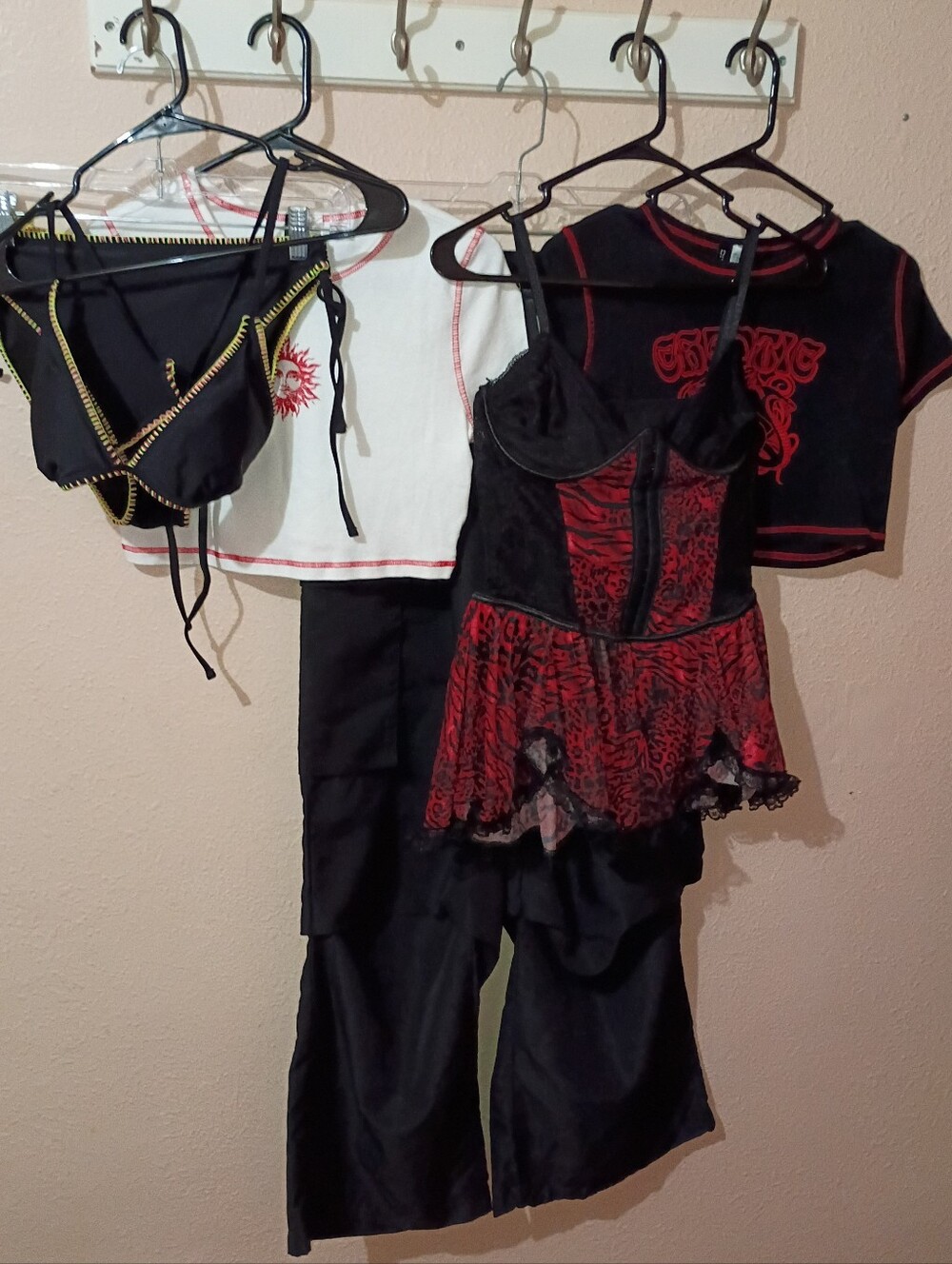 JUNIOR'S SIZE LARGE BUNDLE